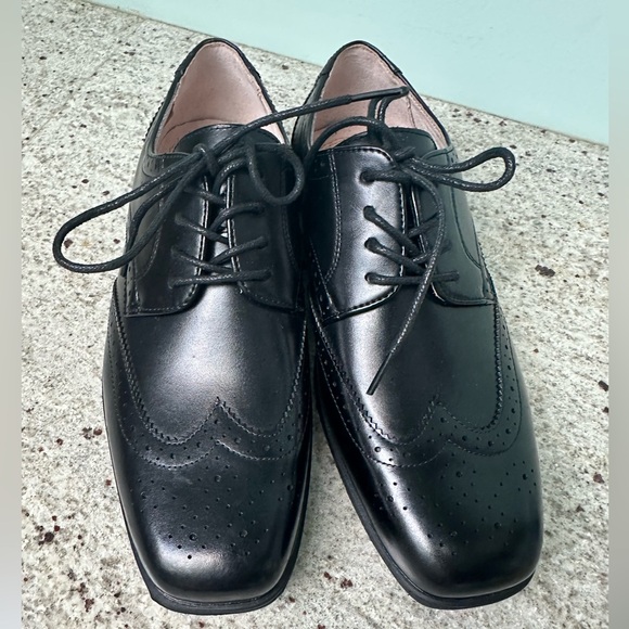 Florsheim Boy's, Reveal Wingtip Oxford JR - Picture 5 of 6